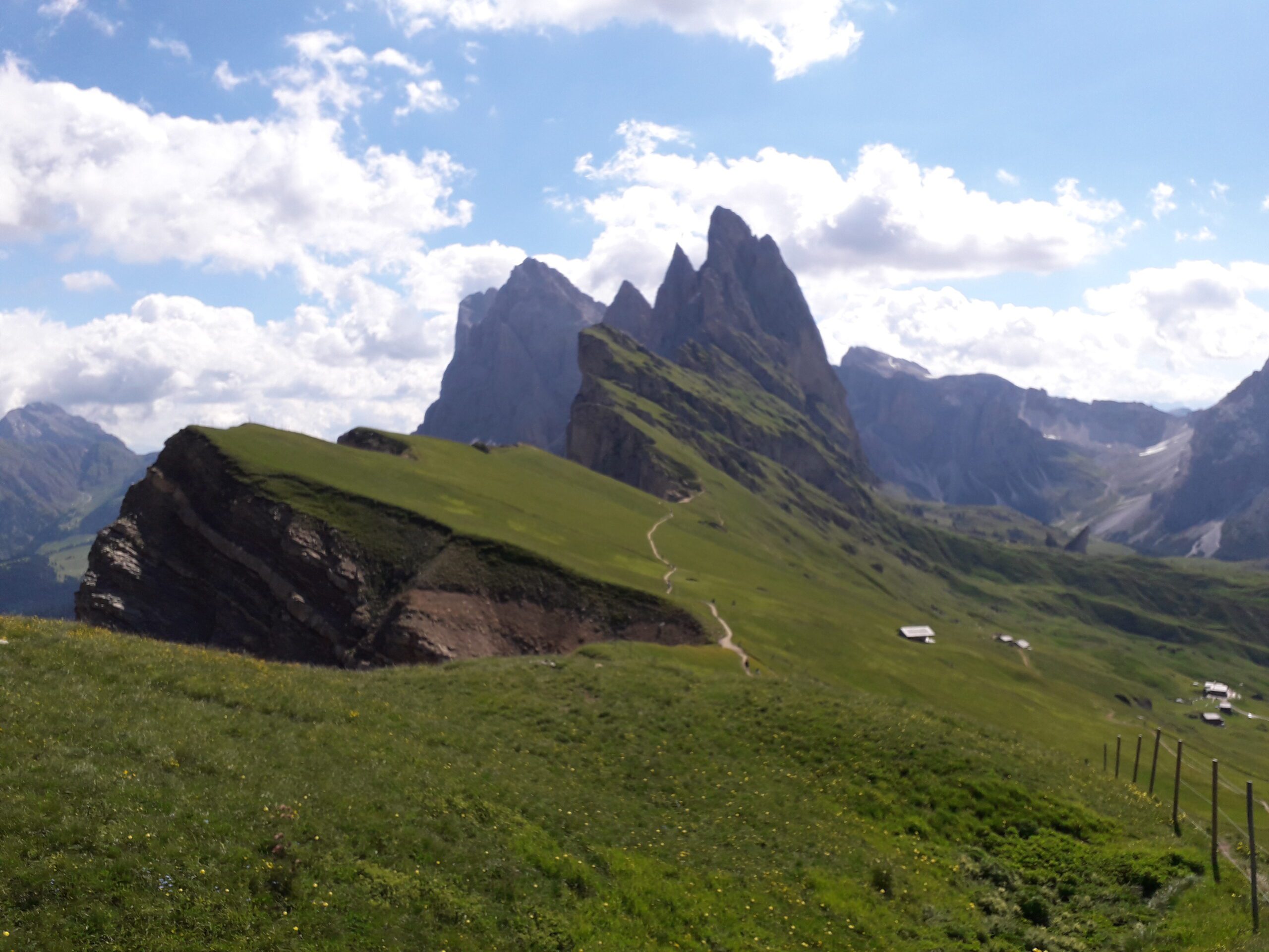 VAL GARDENA: ESPERIENZA UNICA FRA LE DOLOMITI