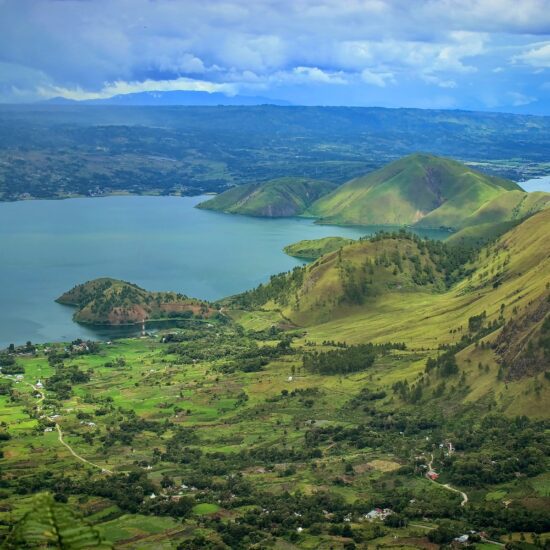 toba lago